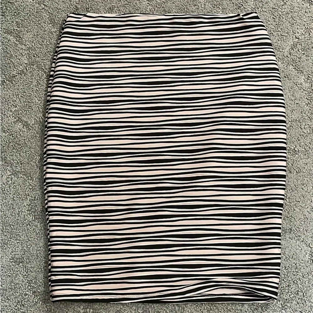 Double Click skirt - Picture 1 of 2